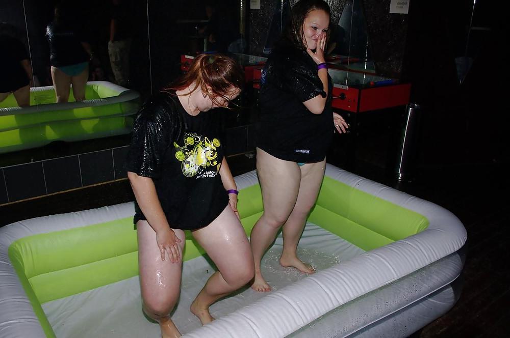 25P Fatties At The Strip Club