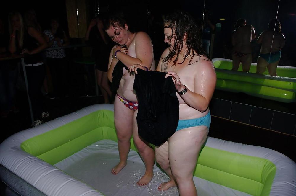 25P Fatties At The Strip Club