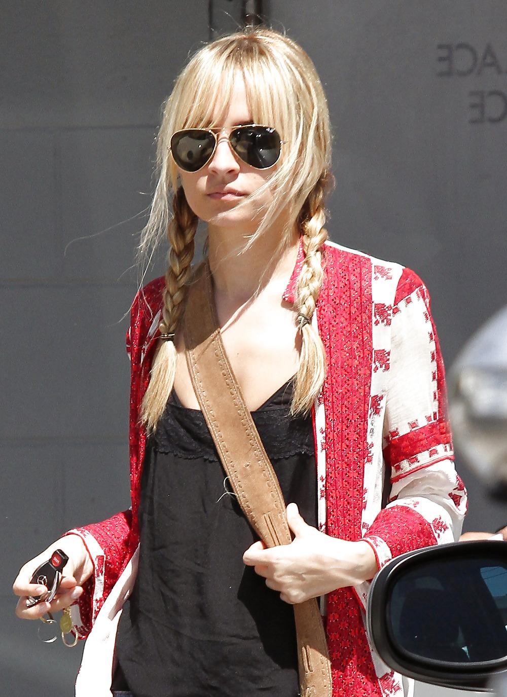25P Famous girls whit pigtails ilove:$:$