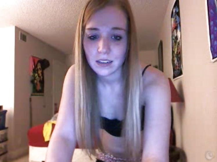 25P Cute Webcam Teens