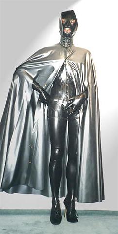 25P Latex  transvestites 