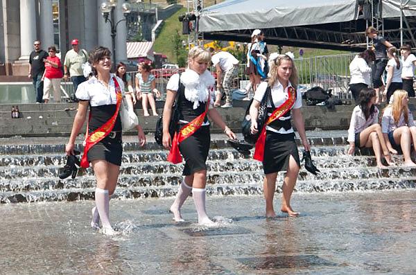 25P Rus ero school girls outdoor
