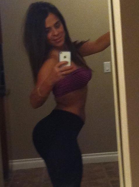 25P Thick Latin Babe Misty