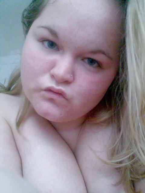 8P FAT UK TEEN FROM,SmutDates.com