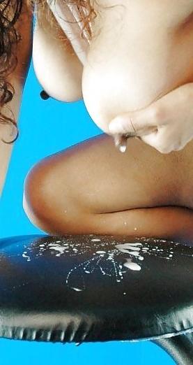 19P Milking lactation human animal cow farm moo