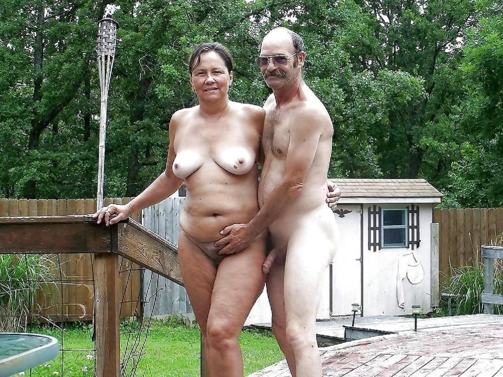 25P Nude Outdoor 037