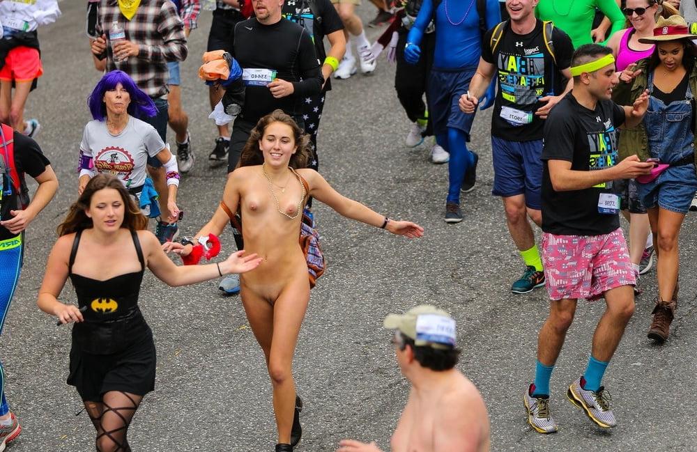 25P Nude Outdoor 010