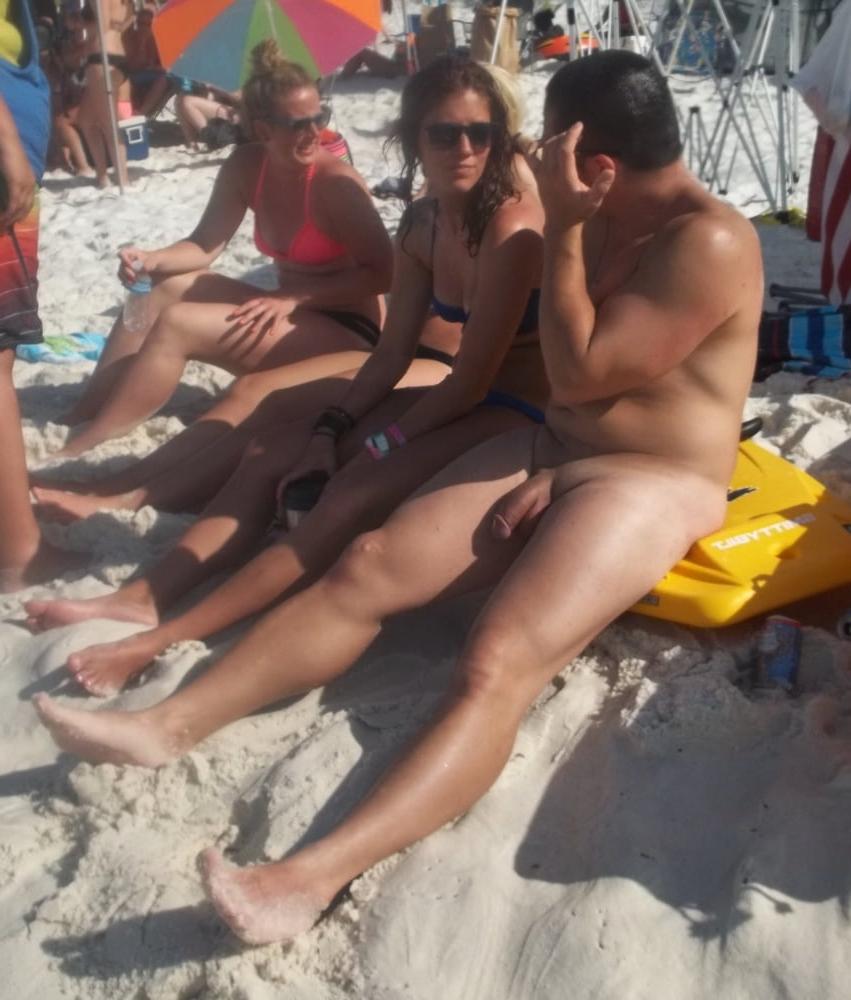 25P Nudist Situations 11