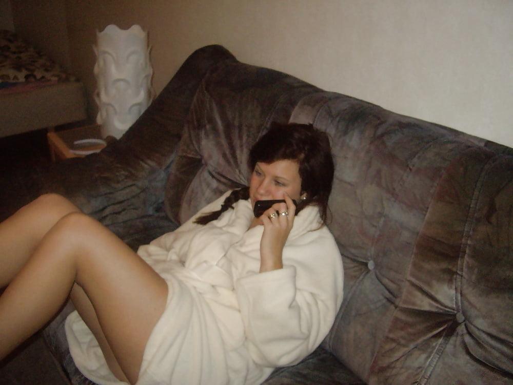 10P Swedish Amateur (032) Nelly are nude in her bathtub