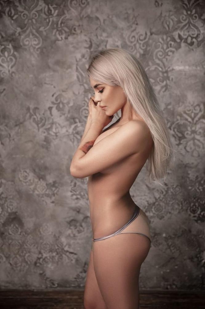 15P KFOX - White Bikini II