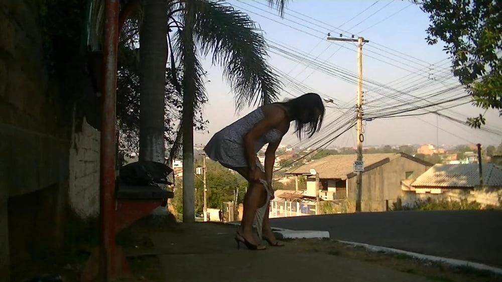 8P Lost panties on the bus stop
