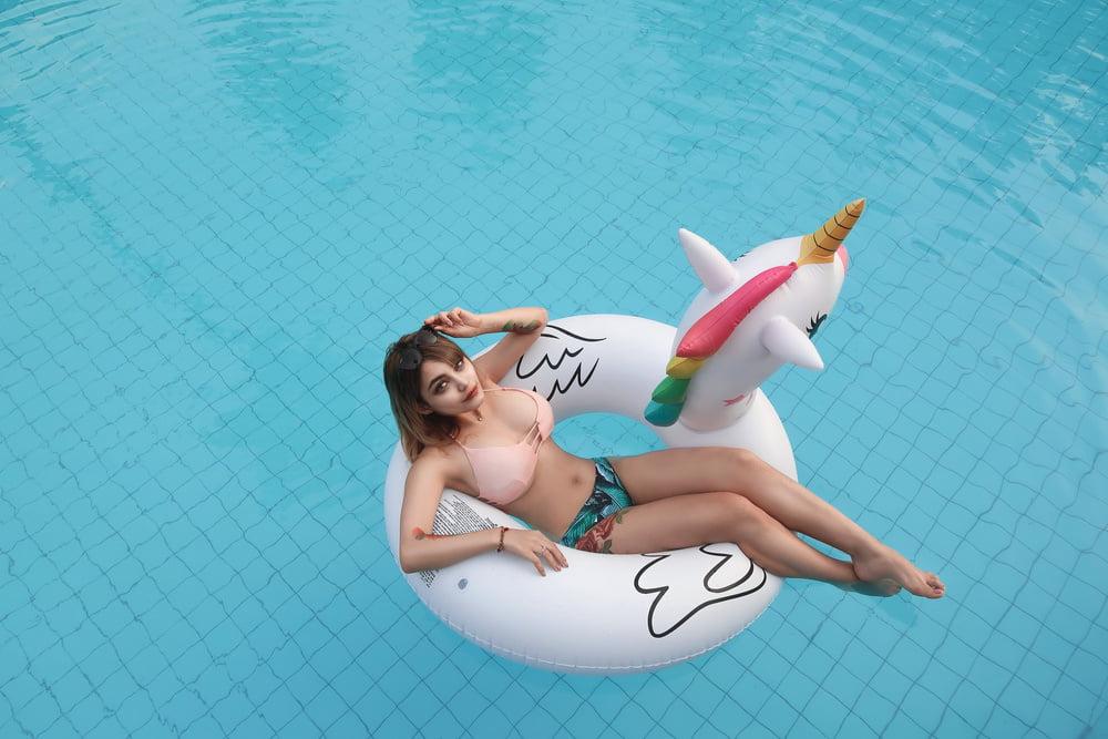 25P KFOX - White Bikini I