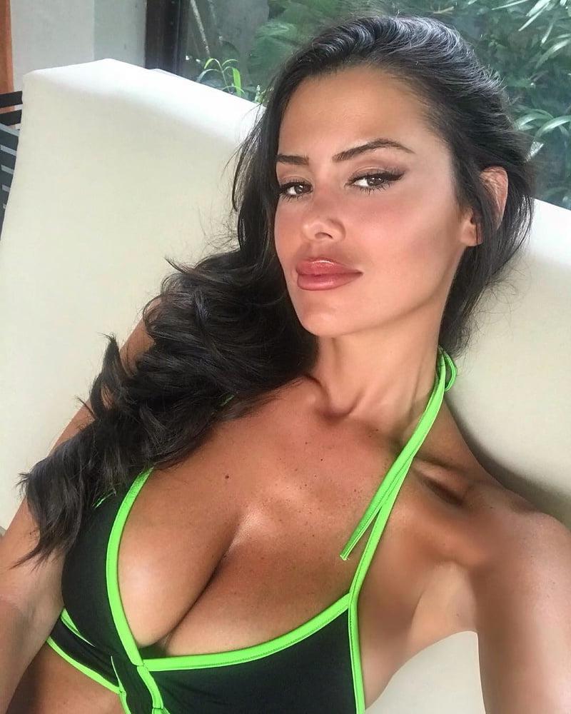 25P Hot latina teen