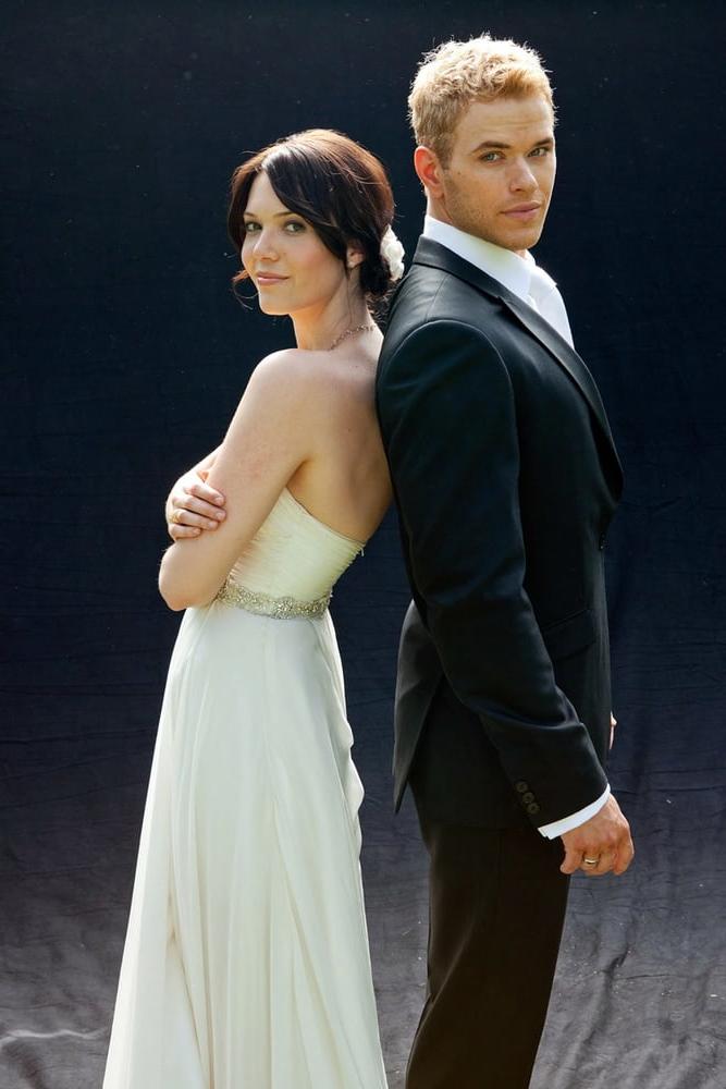15P Mandy Moore - "Love, Wedding, Marriage" Stills (2011)
