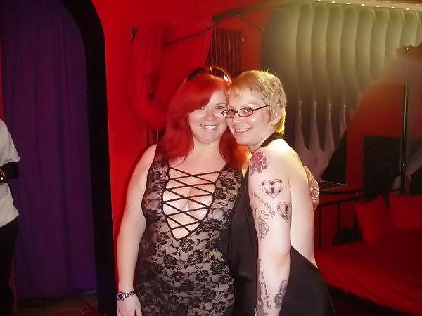 23P Steph Debar Bukkake en club libertin 