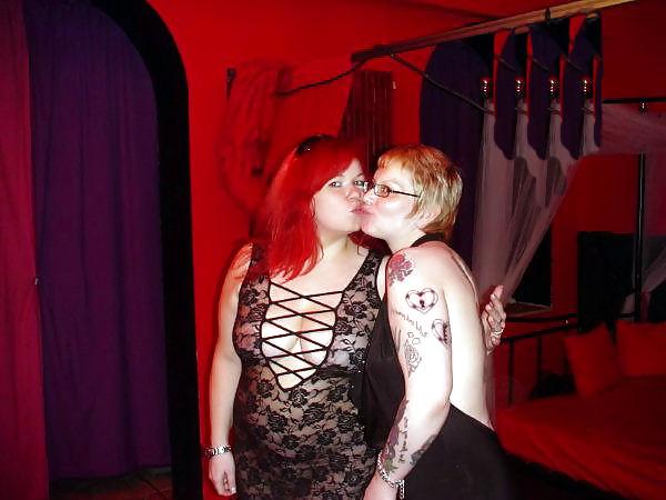 23P Steph Debar Bukkake en club libertin 
