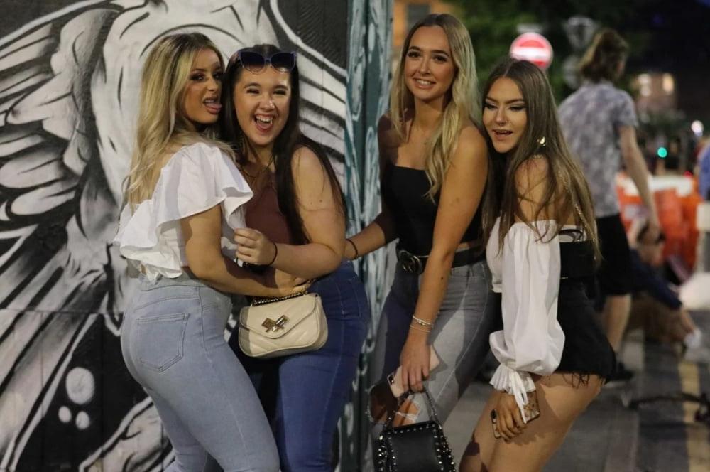 11P 2020 beach n clubs sluts