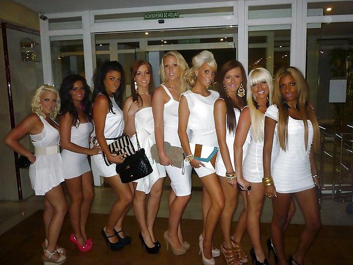 25P Party Girls in Club 