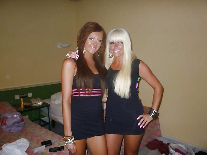 25P Party Girls in Club 