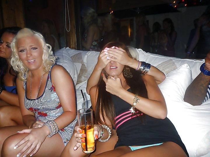 25P Party Girls in Club 