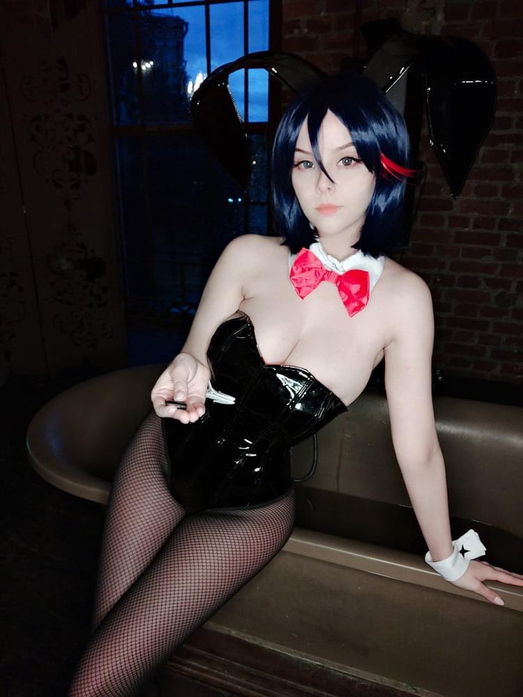 25P DHM - Ryuko Matoi Bunny Selfies