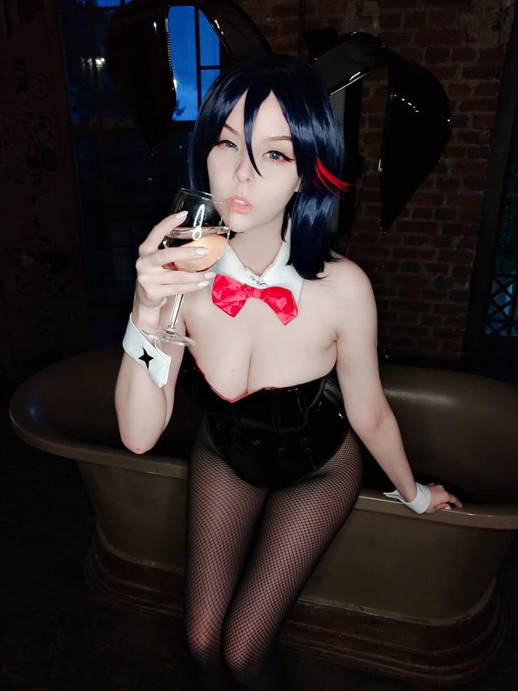 25P DHM - Ryuko Matoi Bunny Selfies