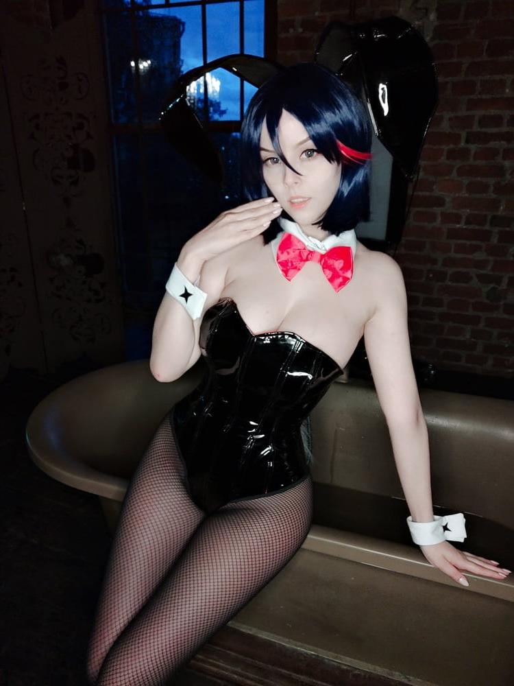 25P DHM - Ryuko Matoi Bunny Selfies