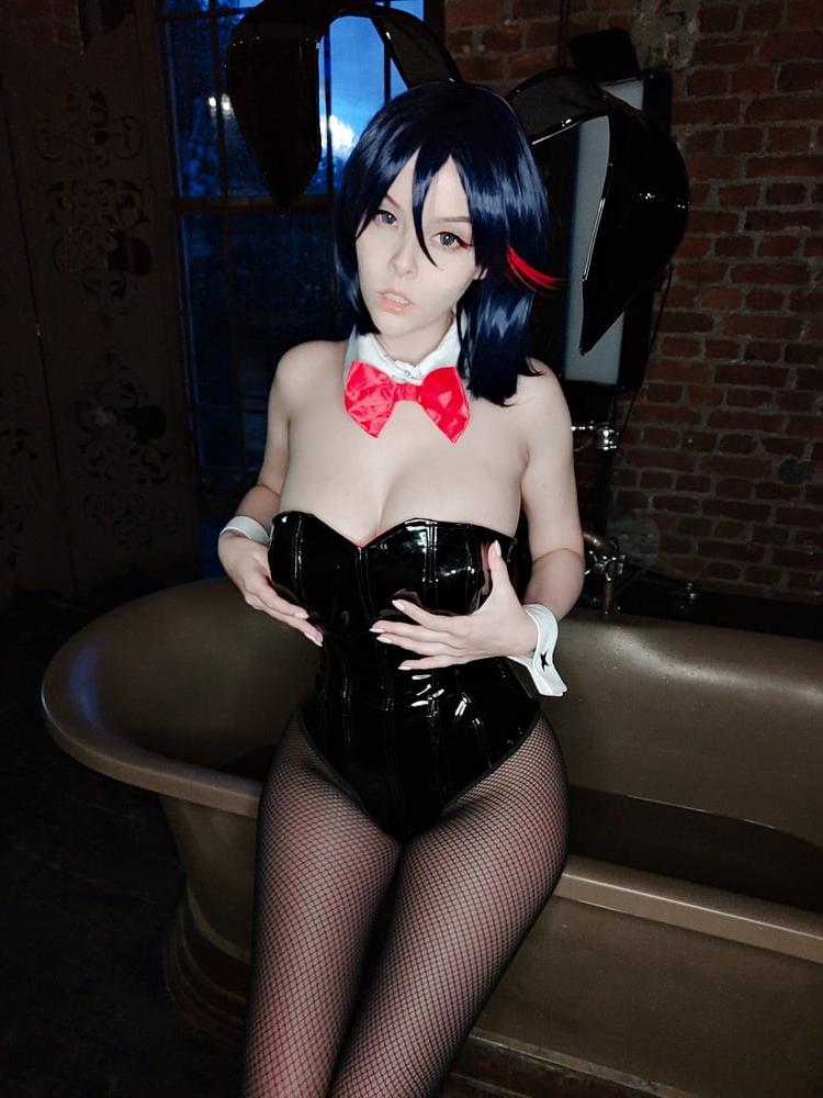 25P DHM - Ryuko Matoi Bunny Selfies