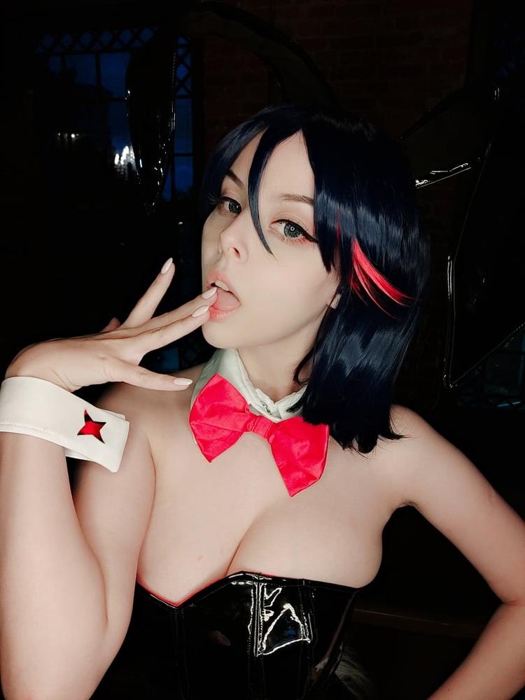 25P DHM - Ryuko Matoi Bunny Selfies
