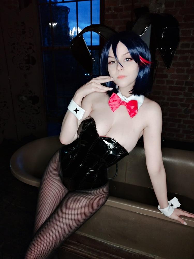 25P DHM - Ryuko Matoi Bunny Selfies