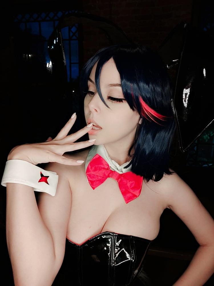 25P DHM - Ryuko Matoi Bunny Selfies