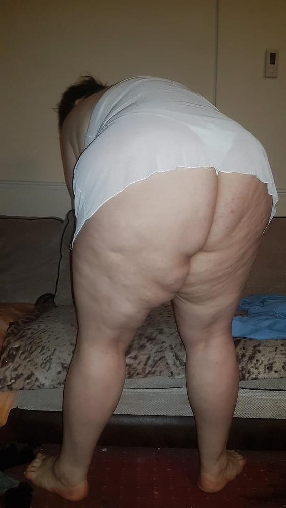 13P Me in white laundry my pussy steaming wet