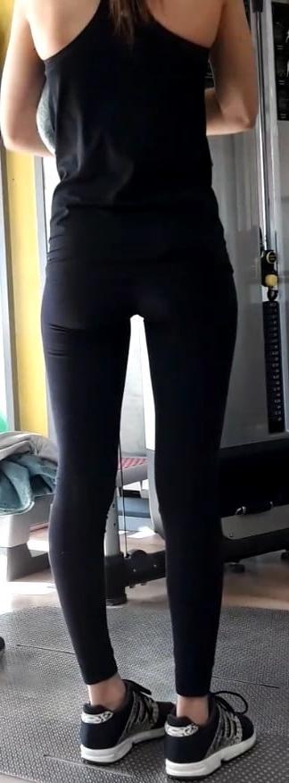 25P small asses at the gym