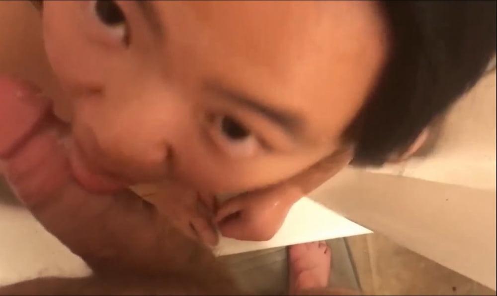 25P Kim from LA loves big white cocks