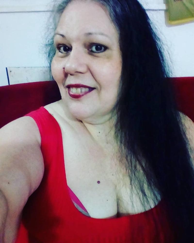 20P Amateur granny (fan club pic set)
