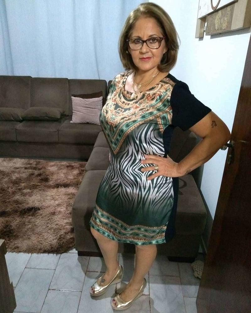 20P Sexy hot granny (fan club pic set)