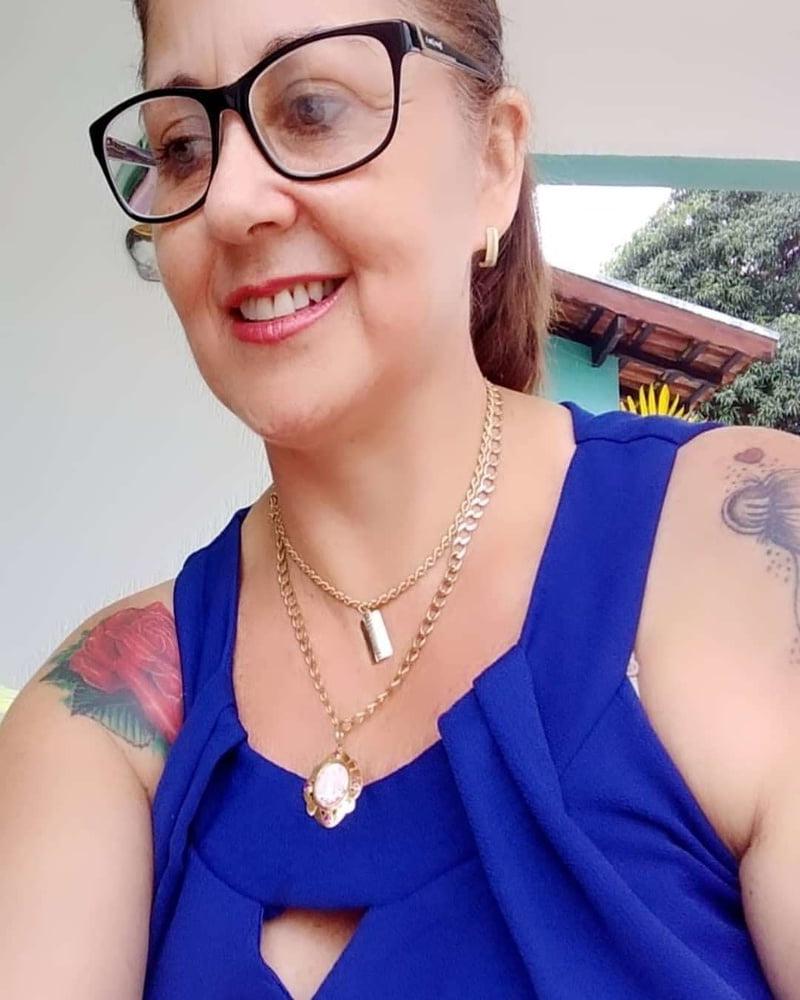 20P Sexy hot granny (fan club pic set)