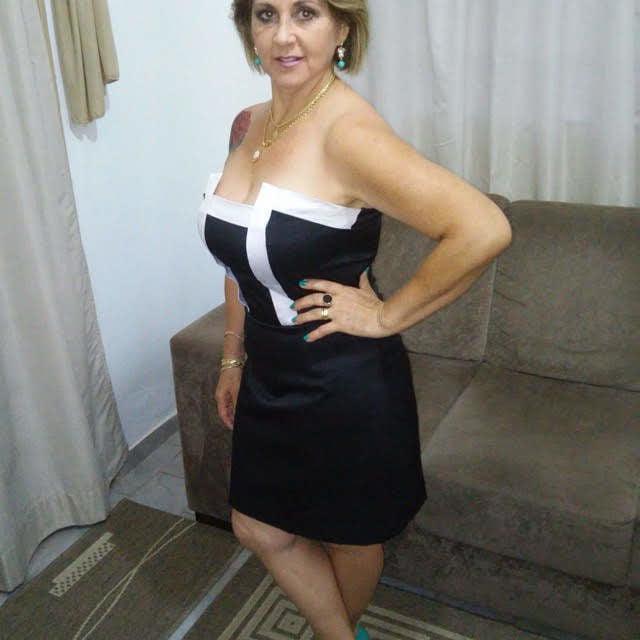 20P Sexy hot granny (fan club pic set)