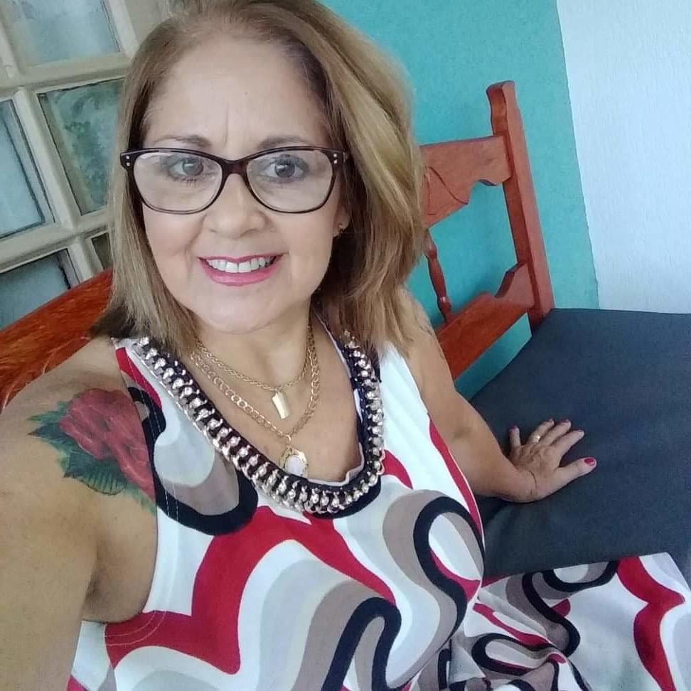20P Sexy hot granny (fan club pic set)