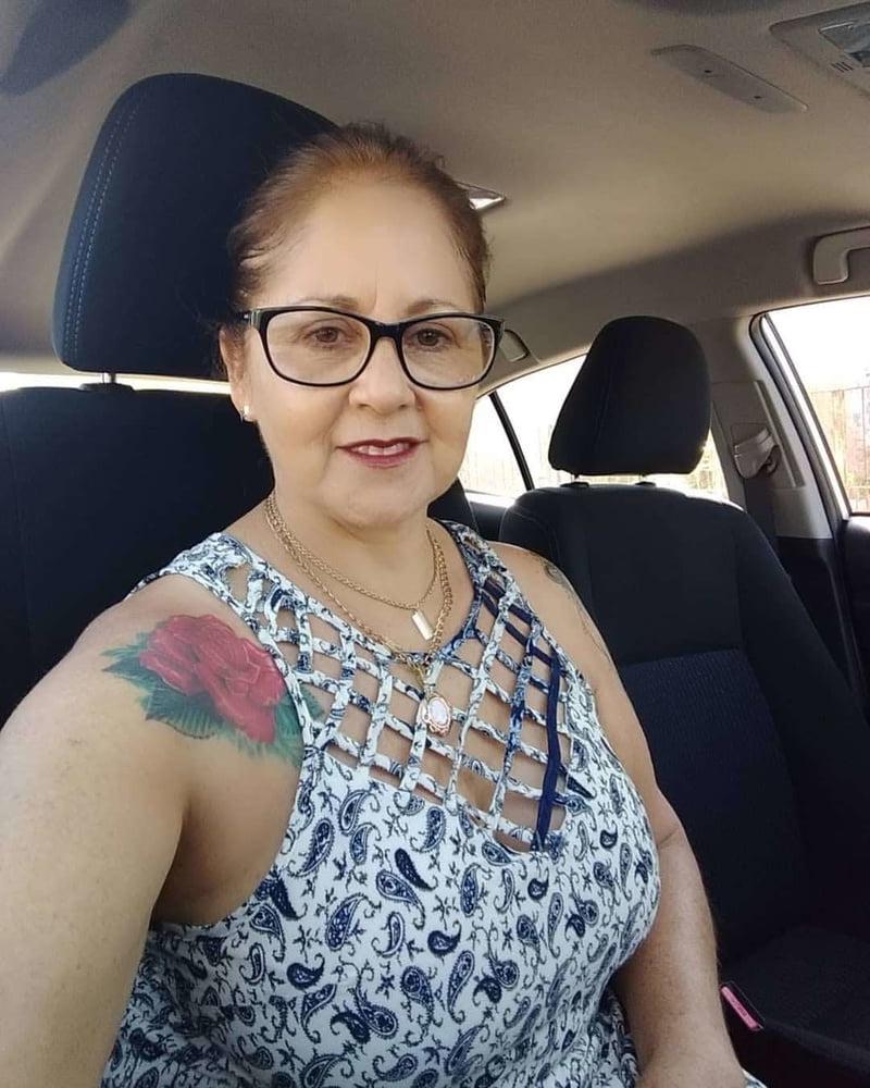 20P Sexy hot granny (fan club pic set)