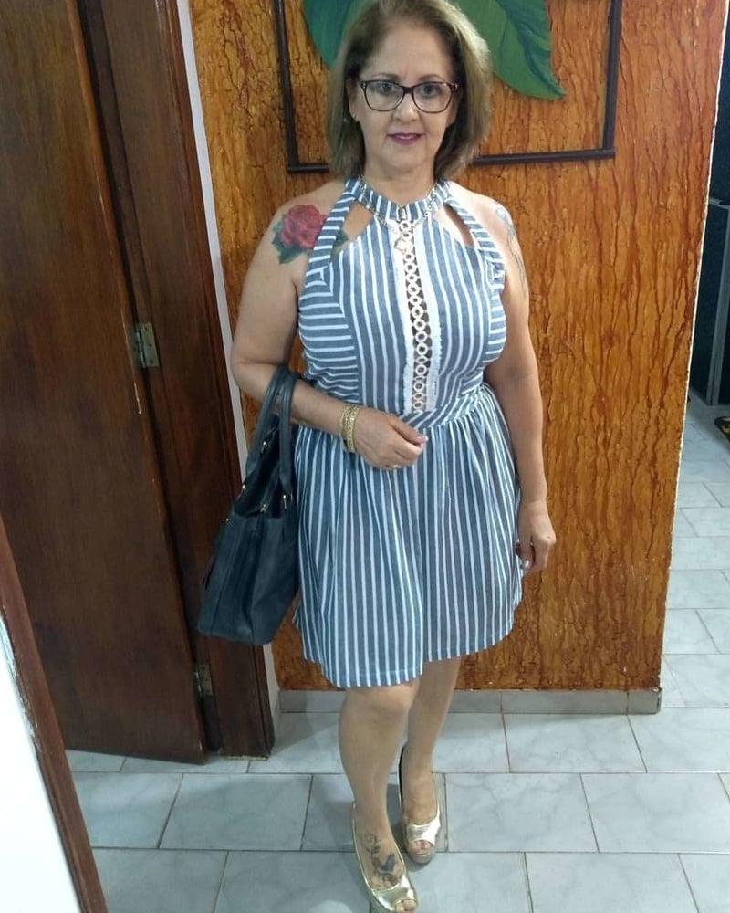 20P Sexy hot granny (fan club pic set)