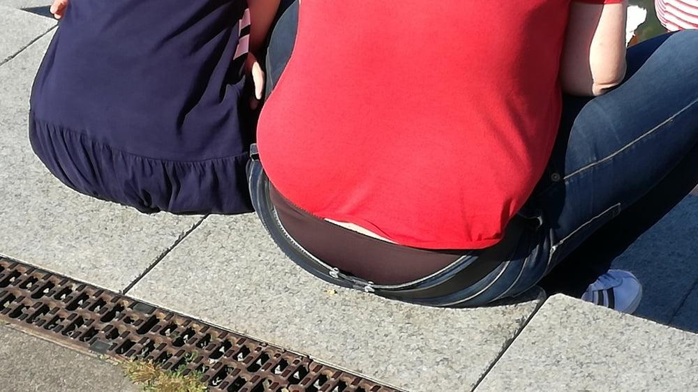 16P satin ass