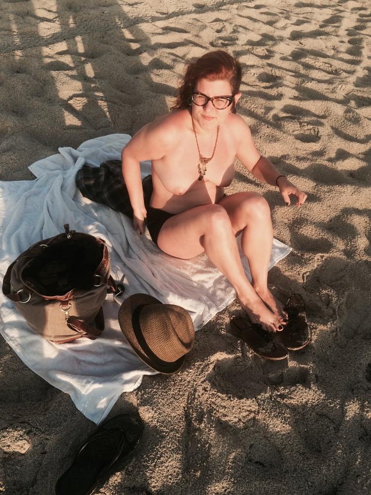 25P Nudist life