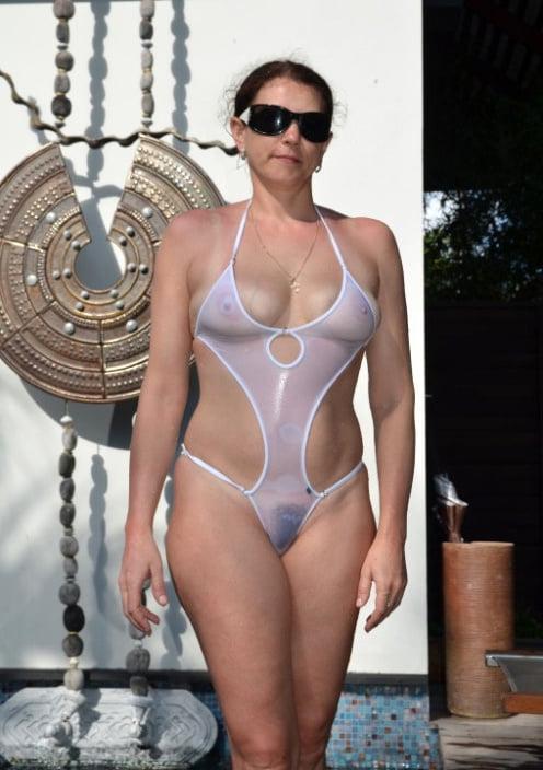 25P Bikini wet