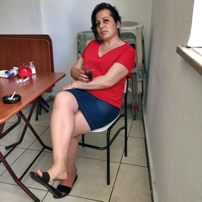 16P Turkish Mature Nylon Socks Skirt Turk Mature Aysel olgun
