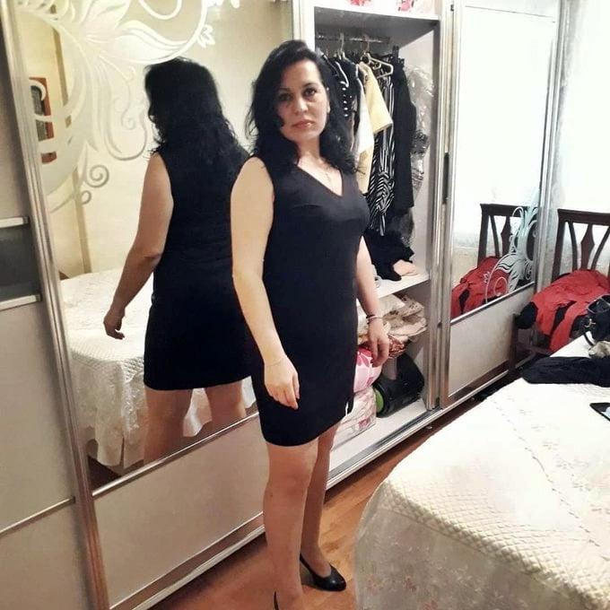 16P Turkish Mature Nylon Socks Skirt Turk Mature Aysel olgun