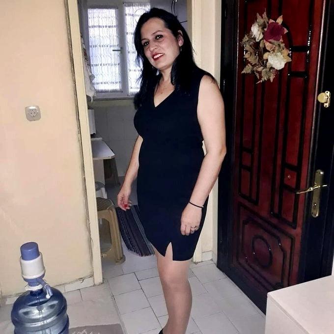 16P Turkish Mature Nylon Socks Skirt Turk Mature Aysel olgun