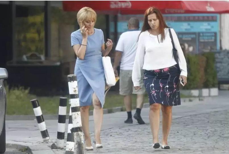 21P Bulgarian high heels 2