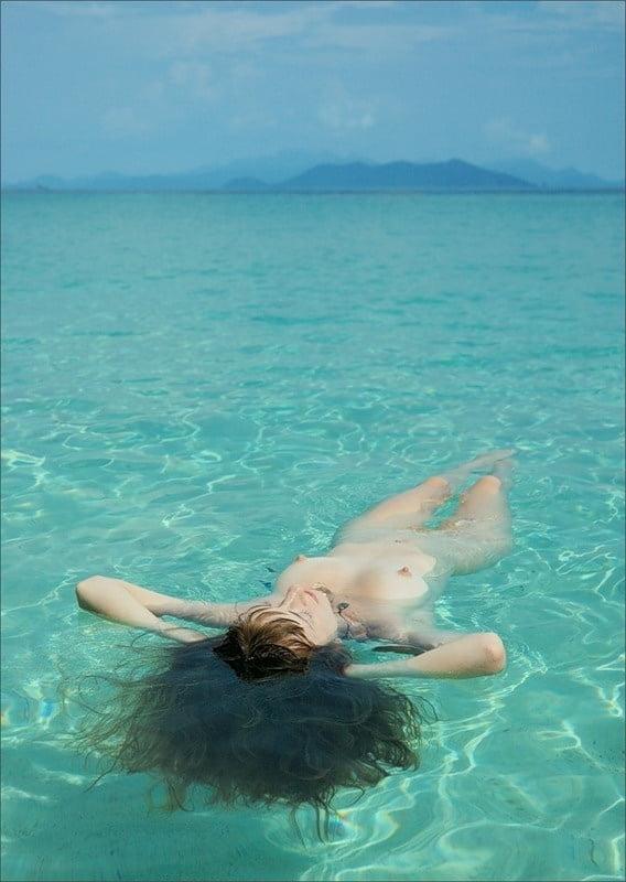 25P Wet women 7