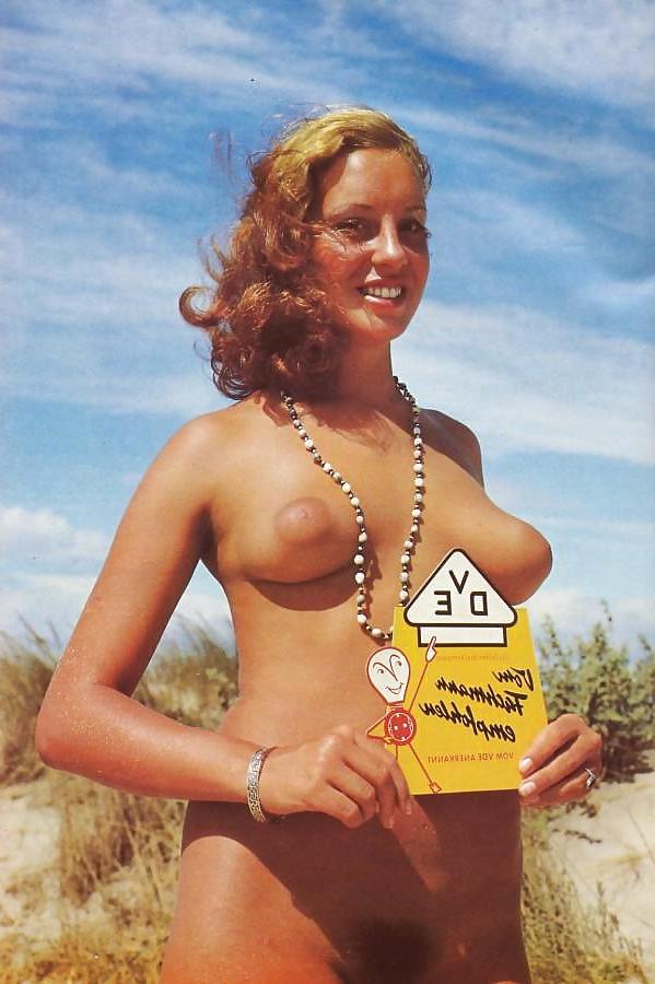 16P Old nudist pics
